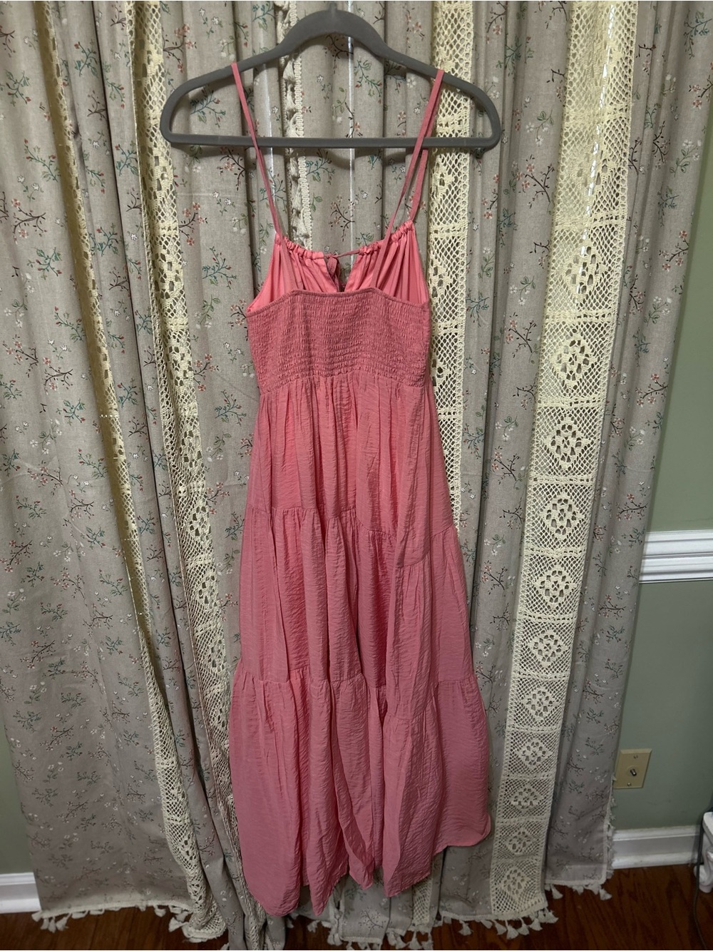 Commense Back Smocking Design Tiered Cami Chiffon Midi Dress NWT – Small - Picture 5 of 5